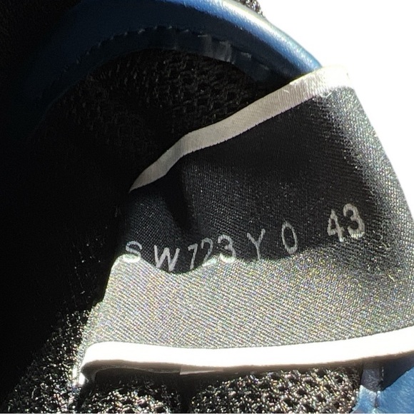 VALENTINO GARAVANI Logo Mesh Sneaker - Picture 8 of 10